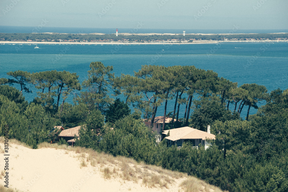 Naklejka premium View of the Atlantic ocean from the Pilat dune
