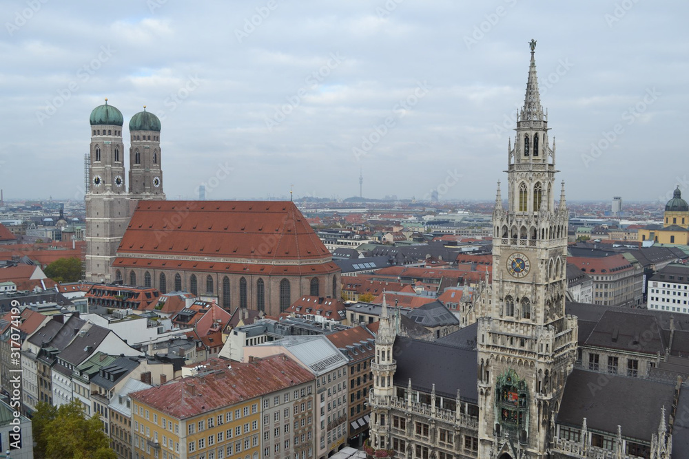 Fototapeta premium the church of our lady in munich