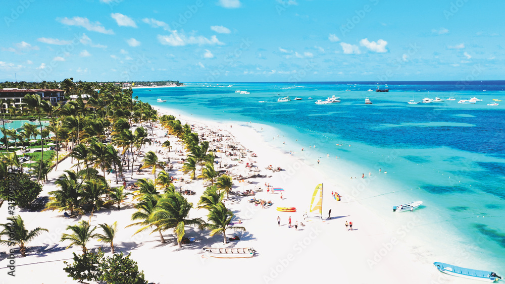 Fototapeta premium aerial view of a beautiful caribbean beach in Punta Cana, Dominican Republic