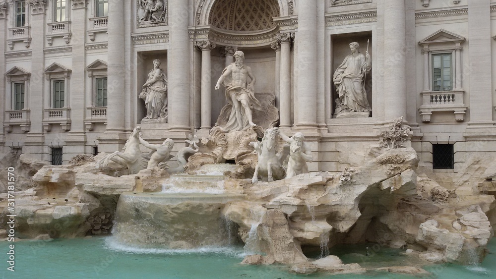 fontana di trevi in rome italy
