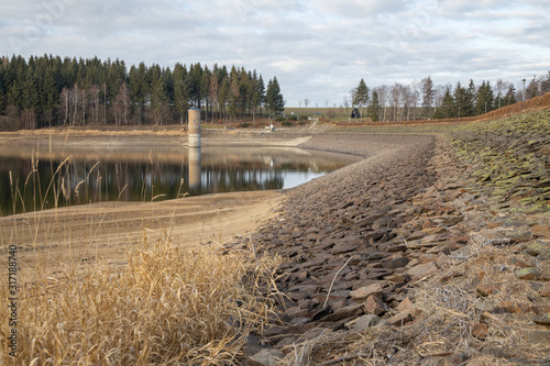 wassermangel See Talsperre klimawandel photo