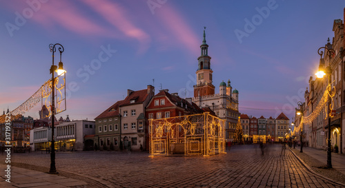 Christmas decorations in front of the town hall in Poznan © Mike Mareen