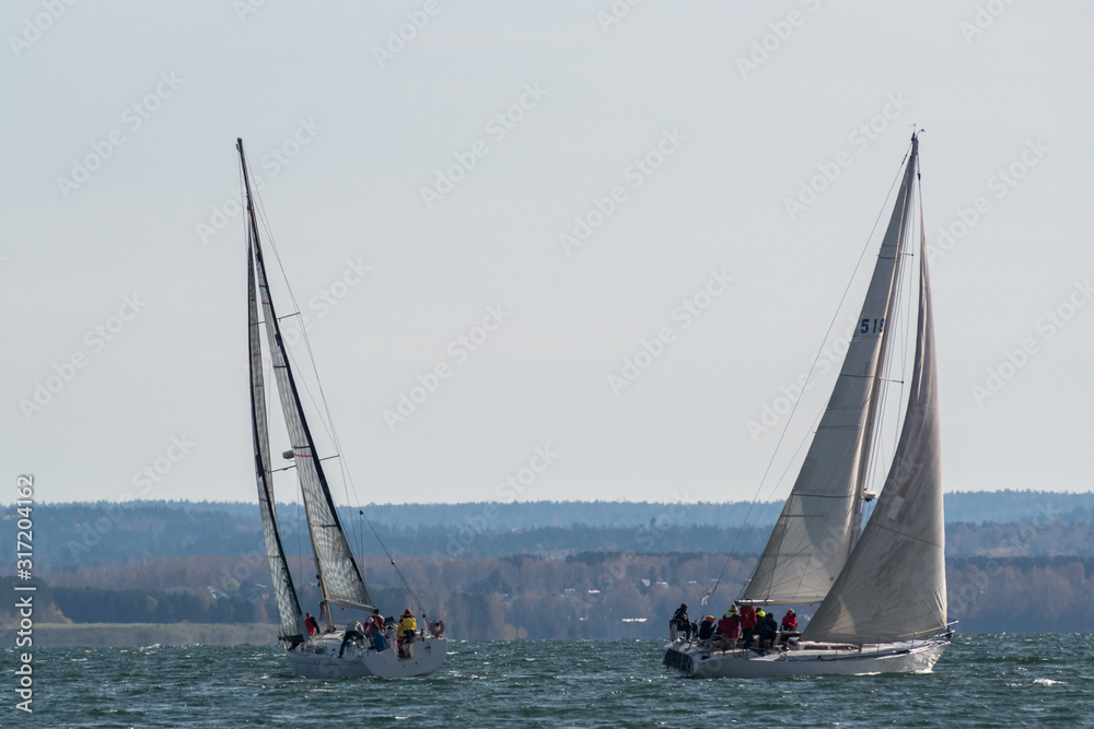 Obraz premium Sailing competitions on the Angara River