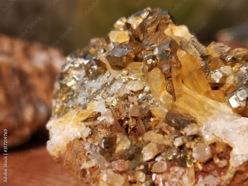 minéraux - Sidérite et quartz de vizille minéraux - Sidérite et quartz de vizille
