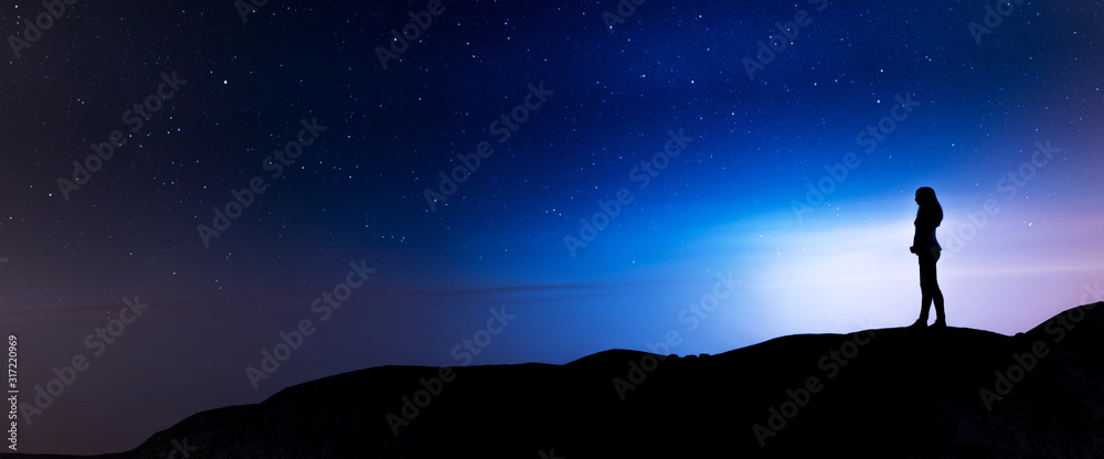 Fototapeta premium Woman on top of the cliff,3d rendering