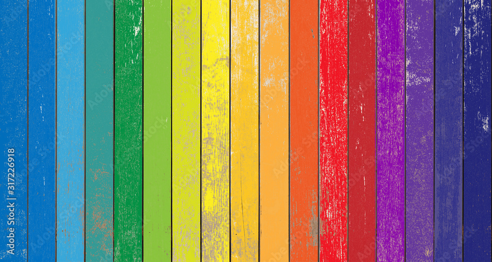 fond bois aux couleurs de l'arc-en-ciel Stock Photo