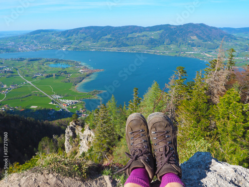 Mondsee (Salzkammergut) - Wanderschuhe photo