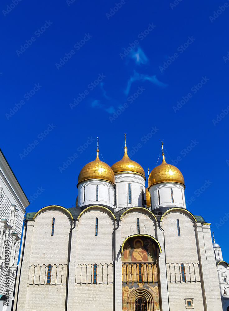 decoration of Dormition Cathedral in Kremlin