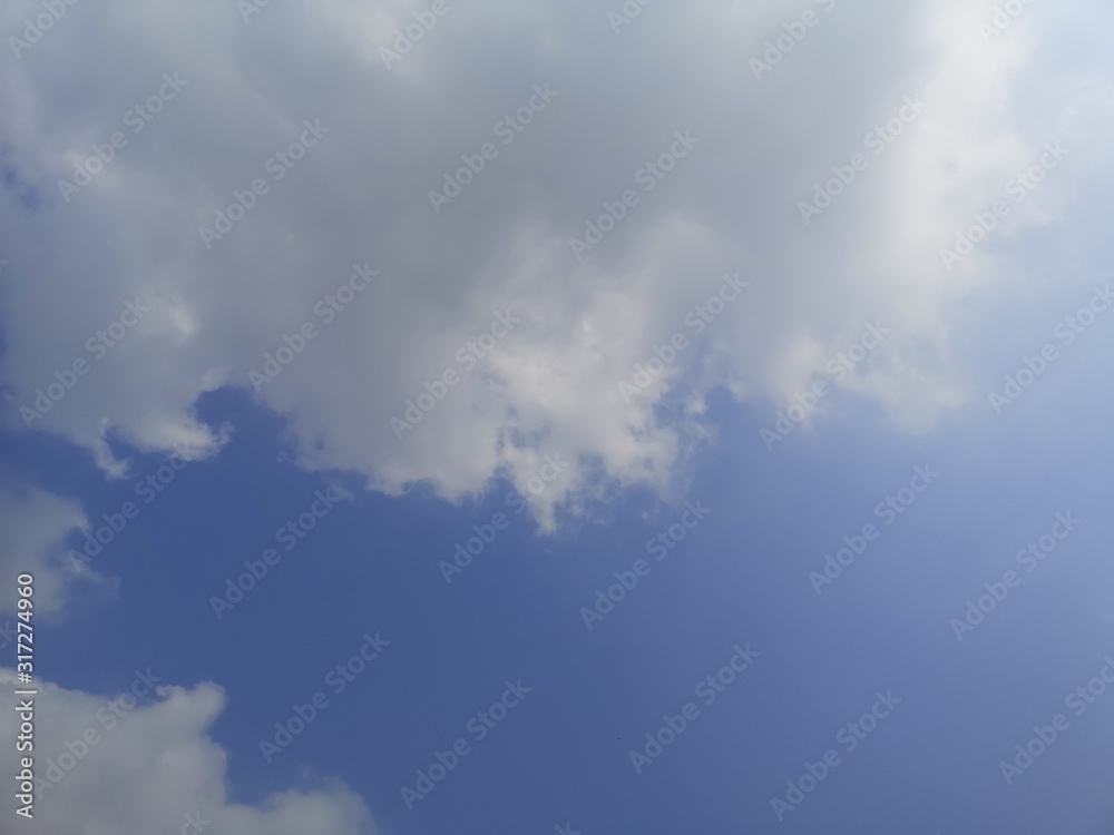 Obraz premium Altostratus white clouds in the blue sky natural background beautiful nature environment space for write