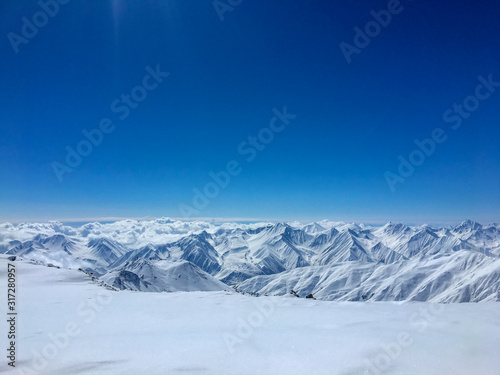 Kaukasus Mountains © Bastian