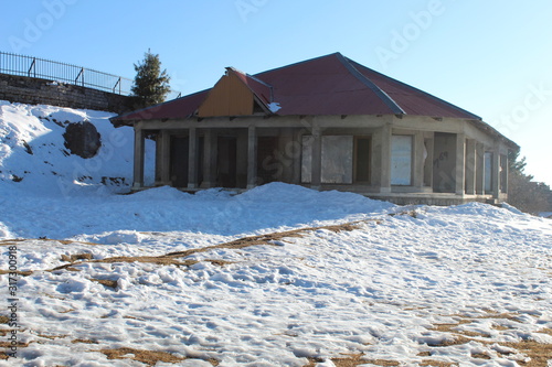 Wallpaper Mural House in Snow Torontodigital.ca