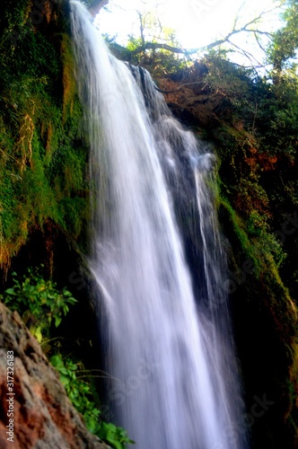 Cascada en el Monasterio de Piedra