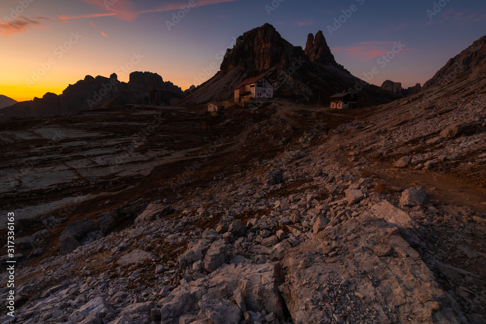 Fototapeta premium Autumn in Dolomites in Italy, Alpe di Siusi, Tre Cime.