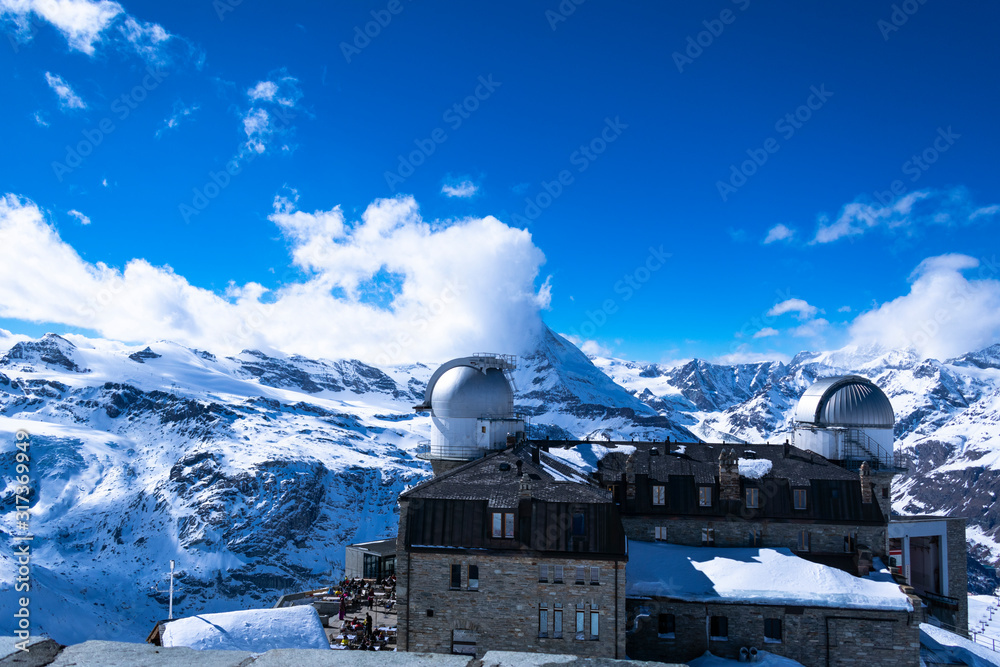 Vista al Matterhon en los alpes suizos