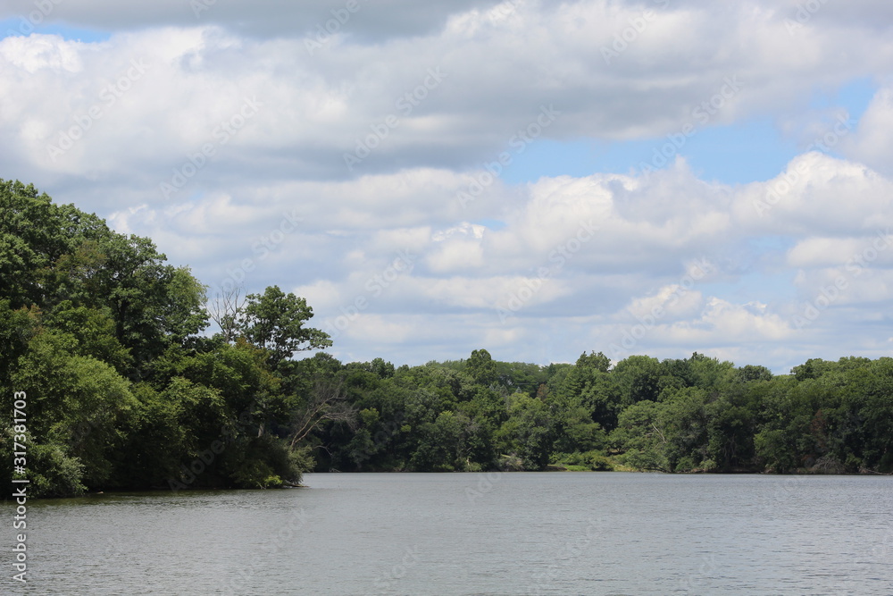 lake at noon 