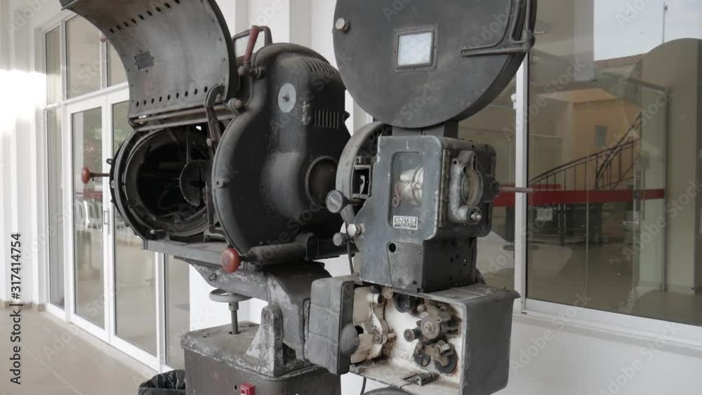 antique teather cinema proyector shot