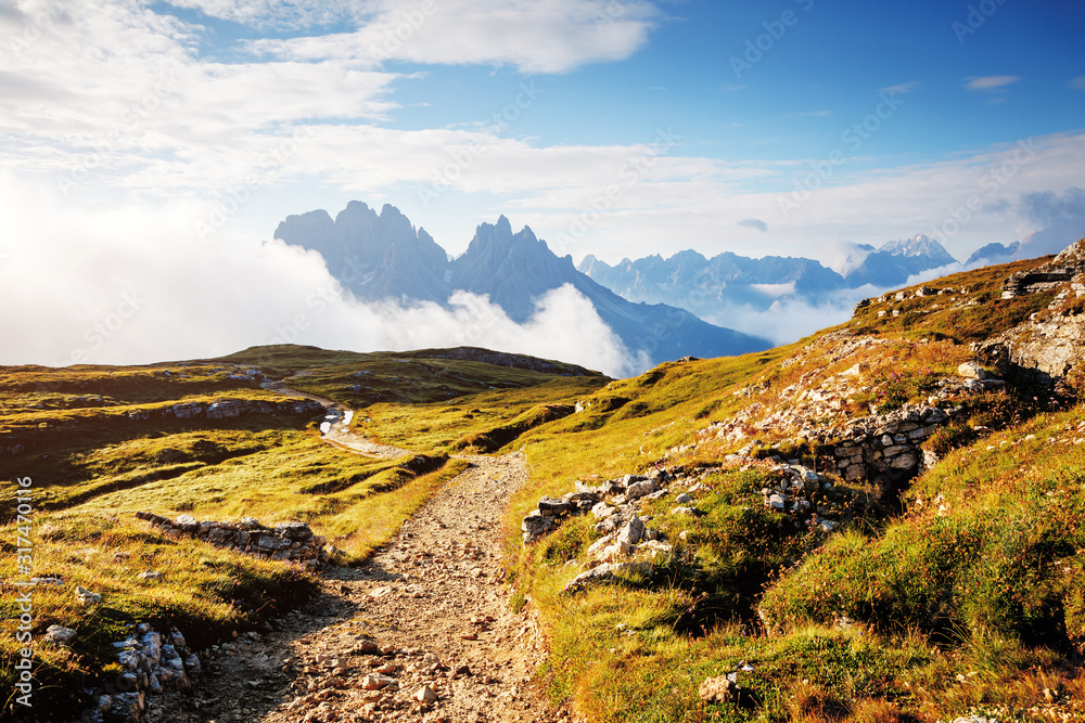 Obraz premium Location place National Park Tre Cime di Lavaredo, Dolomiti alp.