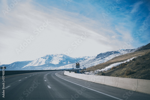 road to the mountains