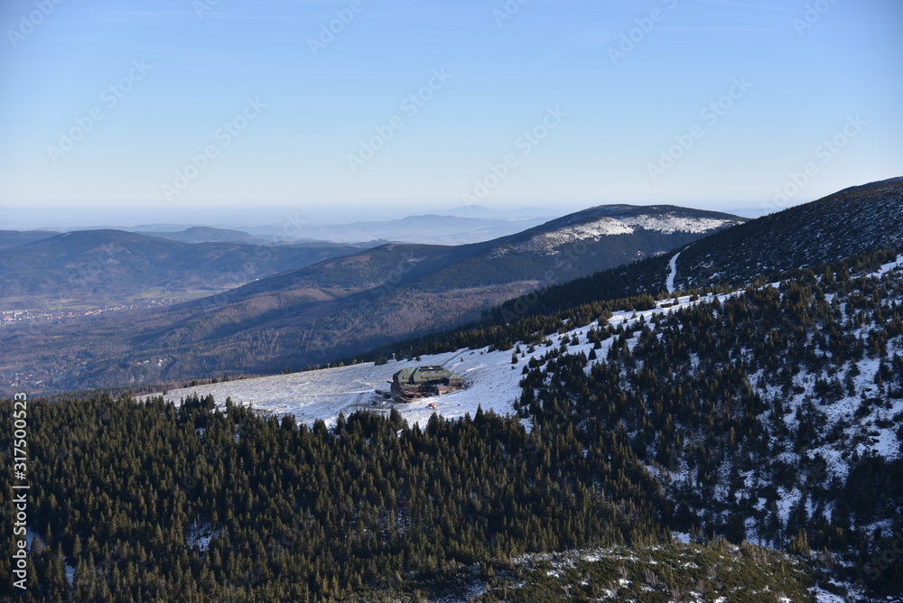 Obraz premium Winter panorama of Karkonosze Mountains, Poland.