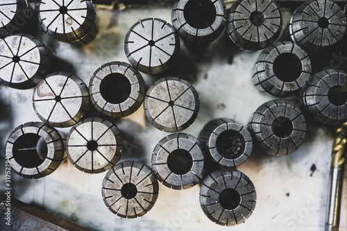 Metal collets set for milling machine and cuting tools