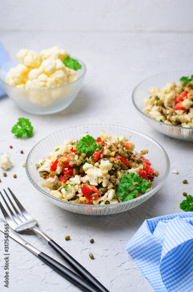 Cauliflower Mung Bean and Bell Pepper Salad, Vegan Food Cauliflower Mung Bean and Bell Pepper Salad, Vegan Food