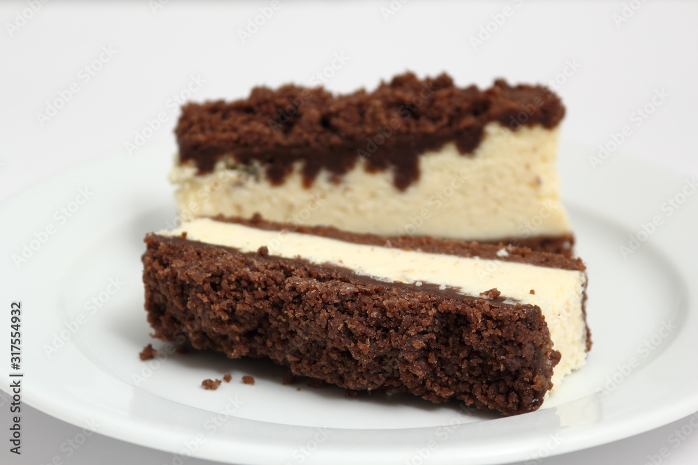 Cheesecake with chocolate crumble topping Cheesecake with chocolate crumble topping