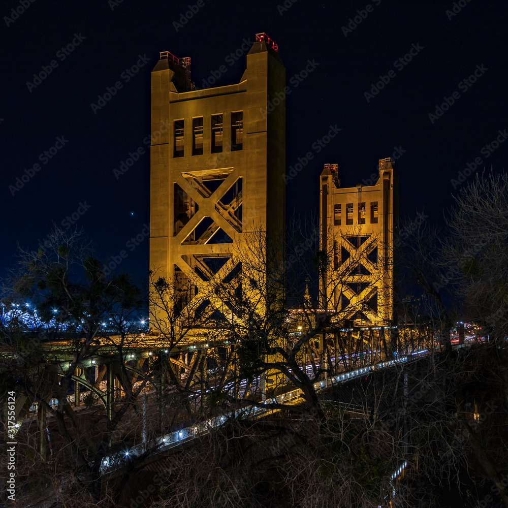 Fototapeta premium bridge at night