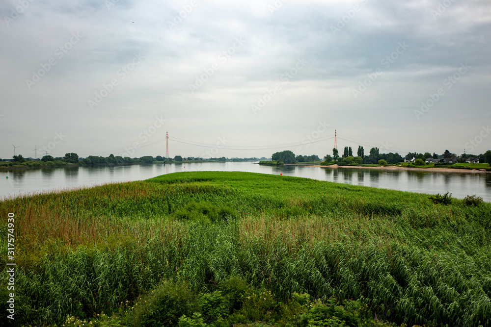 Norderelbe und Süderelbe, Fahrwassertrennung Elbe Bunthäuser Spitze Norderelbe und Süderelbe, Fahrwassertrennung Elbe Bunthäuser Spitze