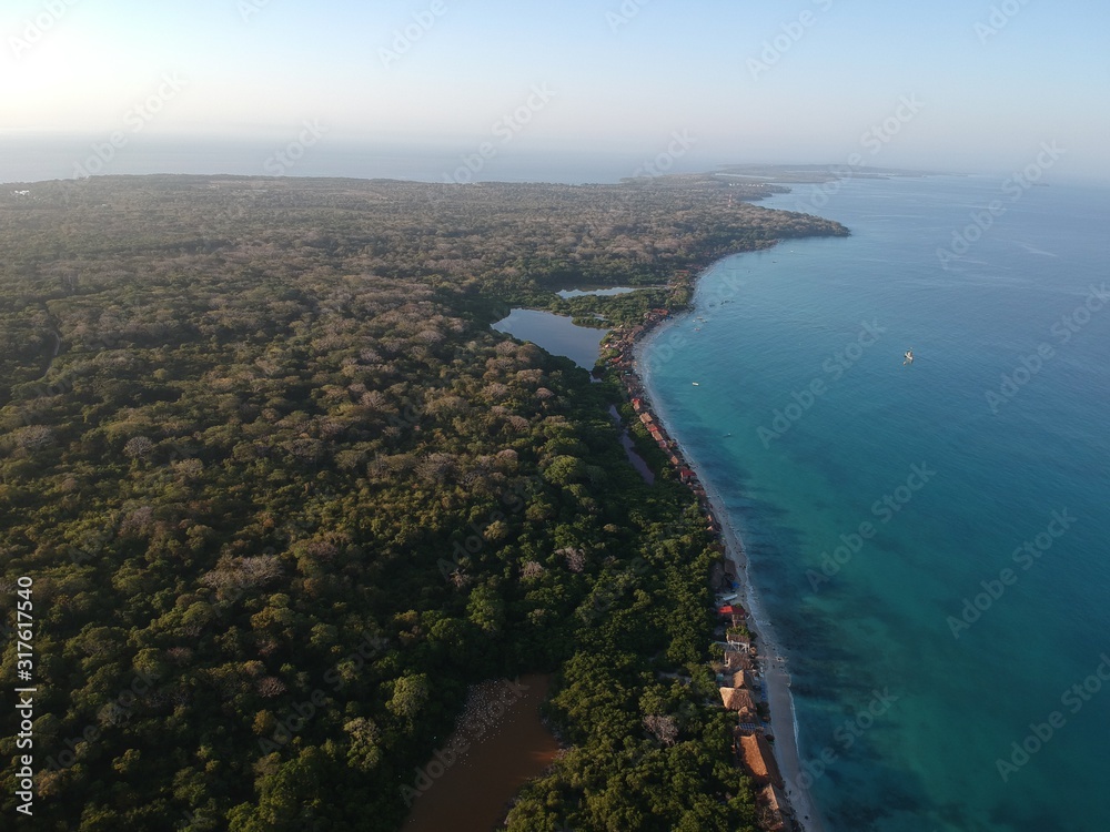 Obraz premium View on paradies beach of Playa Blanca on Island Baru by Cartagena in Colombia