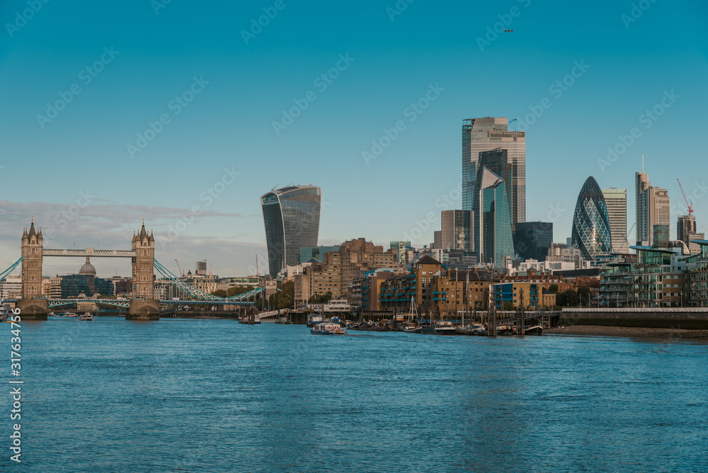 Fototapeta premium View of the City of London and Tower Bridge