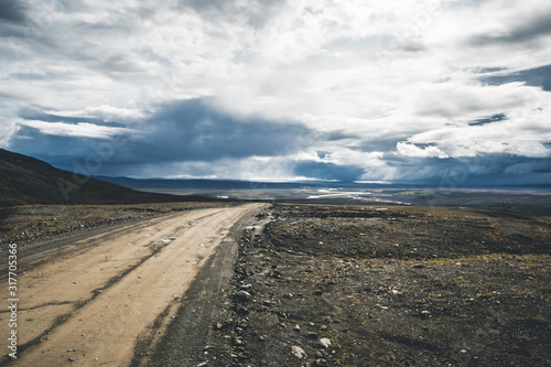 road f35 highlands iceland unpaved cloudy sunshine 