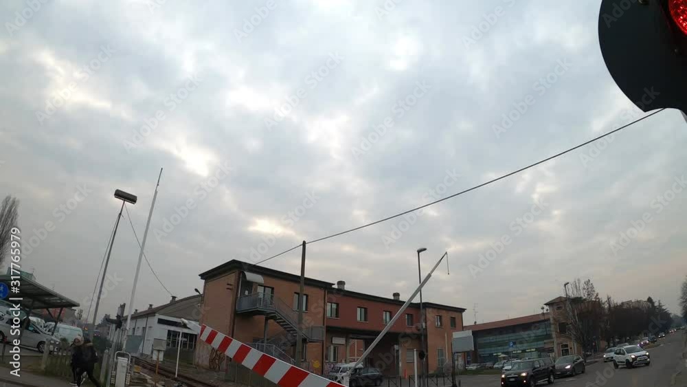 PASSAGGIO A LIVELLO PASSAGGIO A LIVELLO