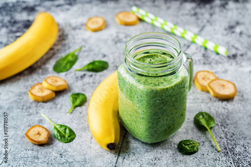 Spinach banana smoothies in glass