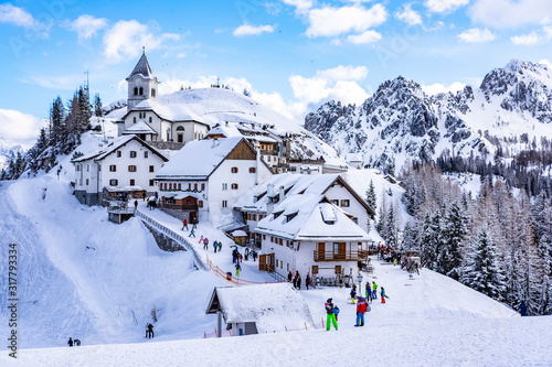 Obraz na płótnie Monte Lussari little village covered with snow in Tarvisio, Friuli Venezia Giulia, Northern Italy. w salonie