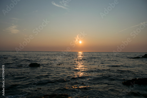 Puesta de sol sobre el mar © Michael Bed