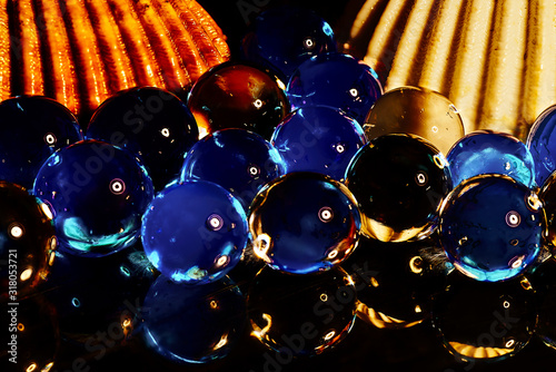 Bolas de perfume al agua sobre conchas marinas ambientador v.2 photo