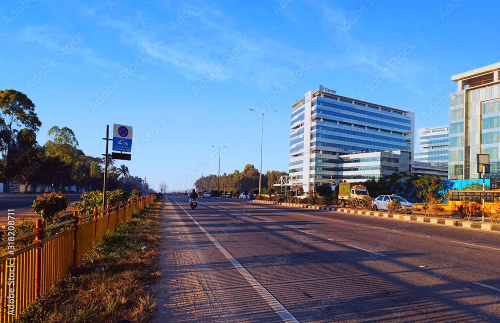 Obraz premium Cityscape - Highway architecture building India