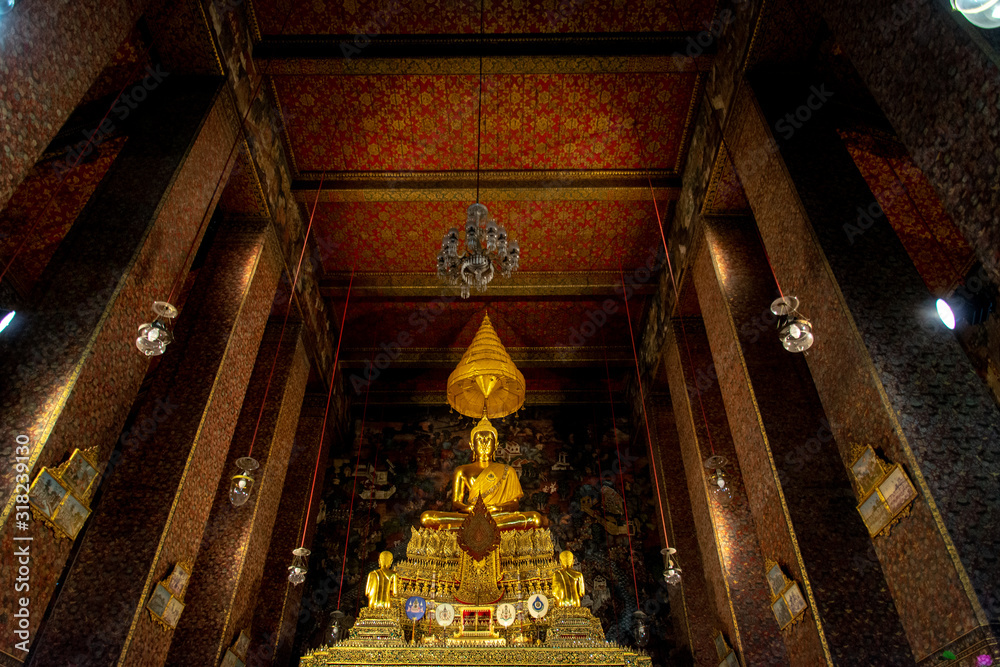 Fototapeta premium Templo budista dorado