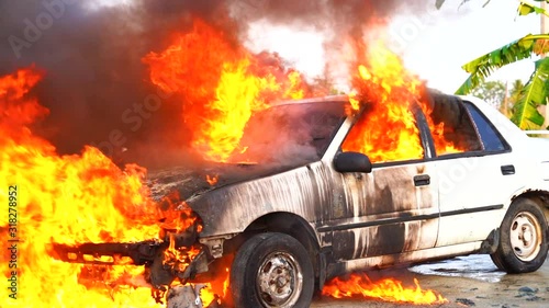 Accidents caused by cars and causing fires Causing damage to life And property, car insurance will be able to help alleviate the burden of this case.
