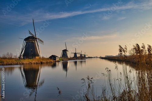 Dutch windmills © Bruno