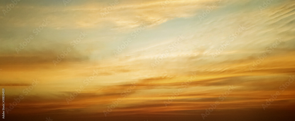 Beautiful sky with cloud before sunset.Dramatic sunset and sunrise sky. Idyllic, ocean. - obrazy, fototapety, plakaty 