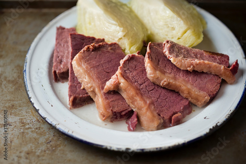 Obraz na płótnie irish american corned beef and cabbage w salonie