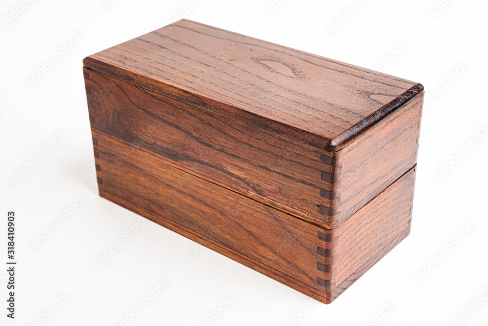 Traditional Japanese 2-Layer Wood Bento Box Traditional Japanese 2-Layer Wood Bento Box