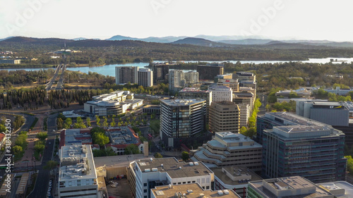 Φωτογραφία Aerial view of Canberra City, the capital of Australia, looking south toward Lak