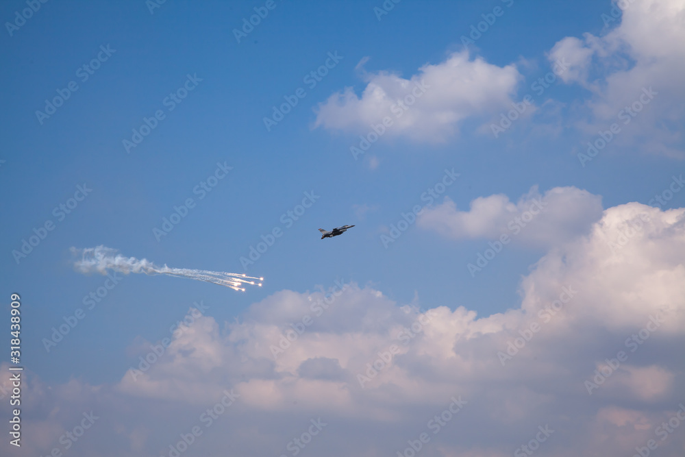 powerful & energetic & dynamic airshow powerful & energetic & dynamic airshow