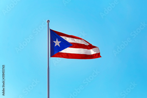 Canvastavla Beautiful Puerto Rican flag against blue sky