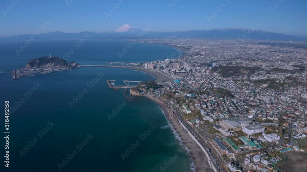 七里ヶ浜から江の島と富士山空撮 七里ヶ浜から江の島と富士山空撮