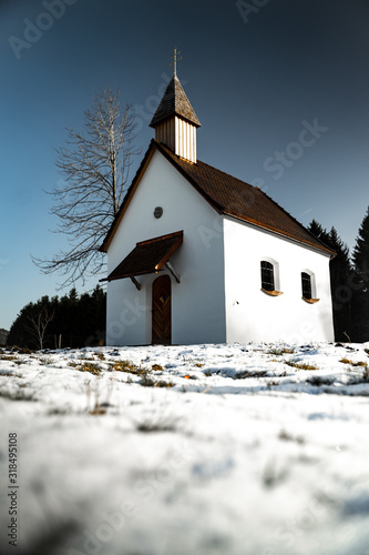 Fotografie, Obraz Small chapel in bavaria in winter
