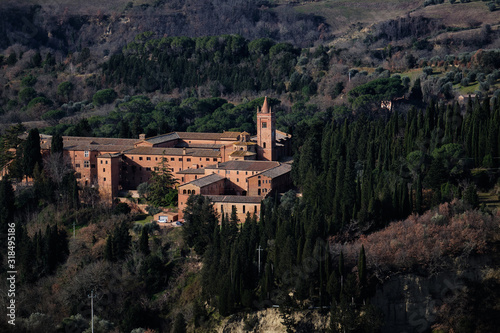 Foto scattata all Abbazia di Monte Oliveto dal punto panoramico di Chiusure  SI ..