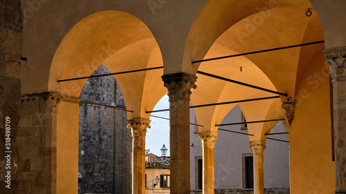 Foto scattata nel centro storico di Volterra.